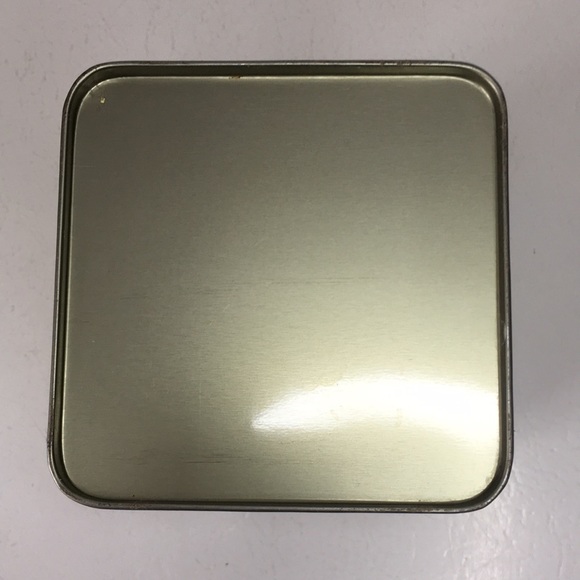 Gold Asian Tea Tin - Picture 3 of 5